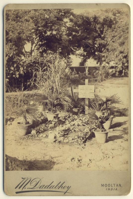 Grave of Soldier's Wife - Mooltan Pakistan