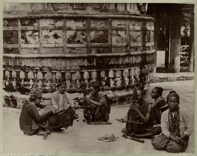 Indian Musicians Playing Violins - 1898