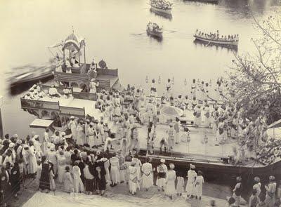 Maharana Fateh Singh of Udaipur on board the Royal barge in the Lake Pichchola - 1905