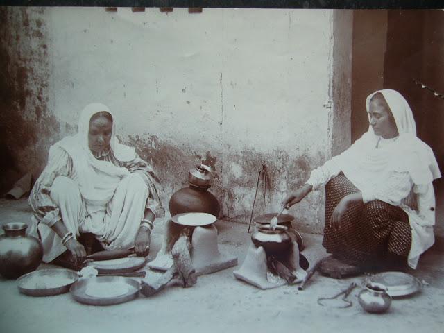 Women Cooking - Faizabad, Uttar Pradesh 1919